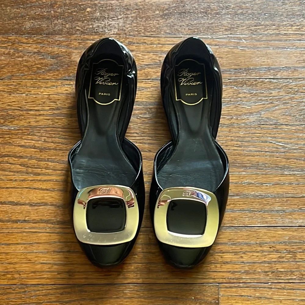 Roger Vivier Black and Gold Chips D’Orsay Flats